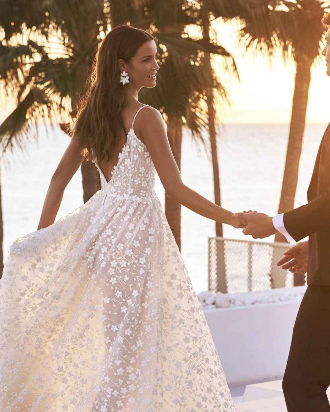 2 Yuki by Pronovias