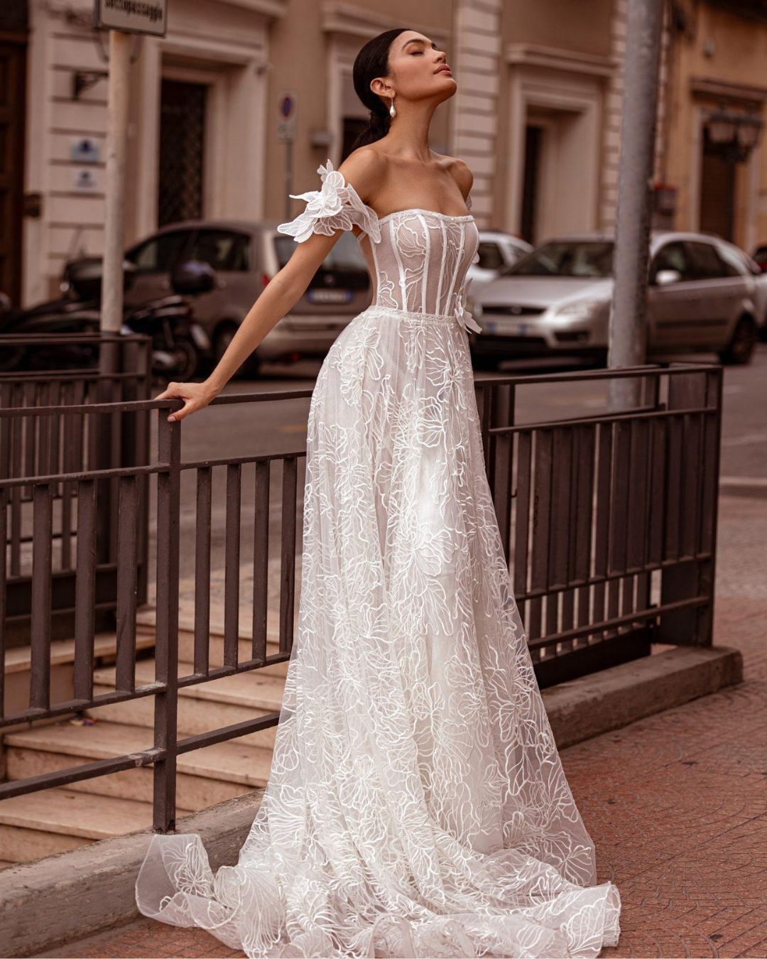 1 Embellished vjenčanica by Carfelli
