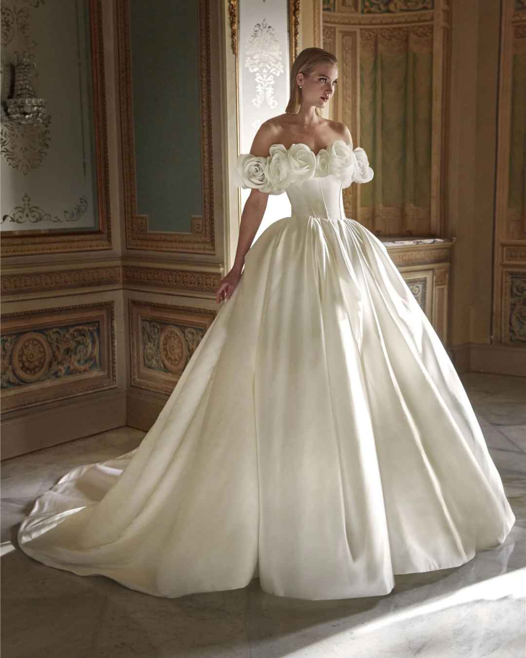 1 Evarly by Pronovias