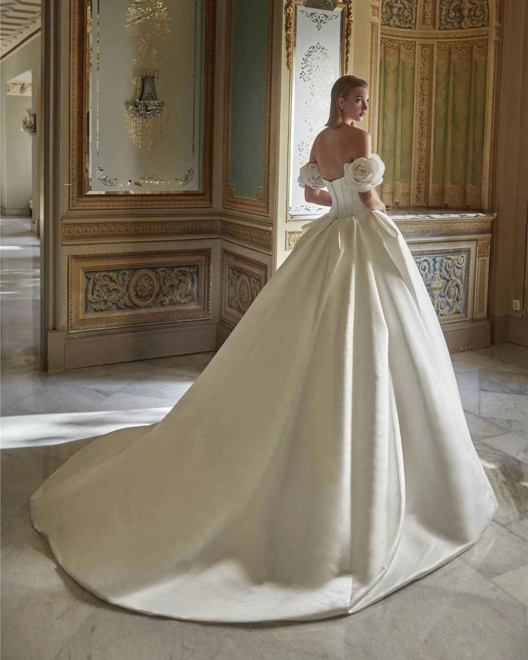 2 Evarly by Pronovias