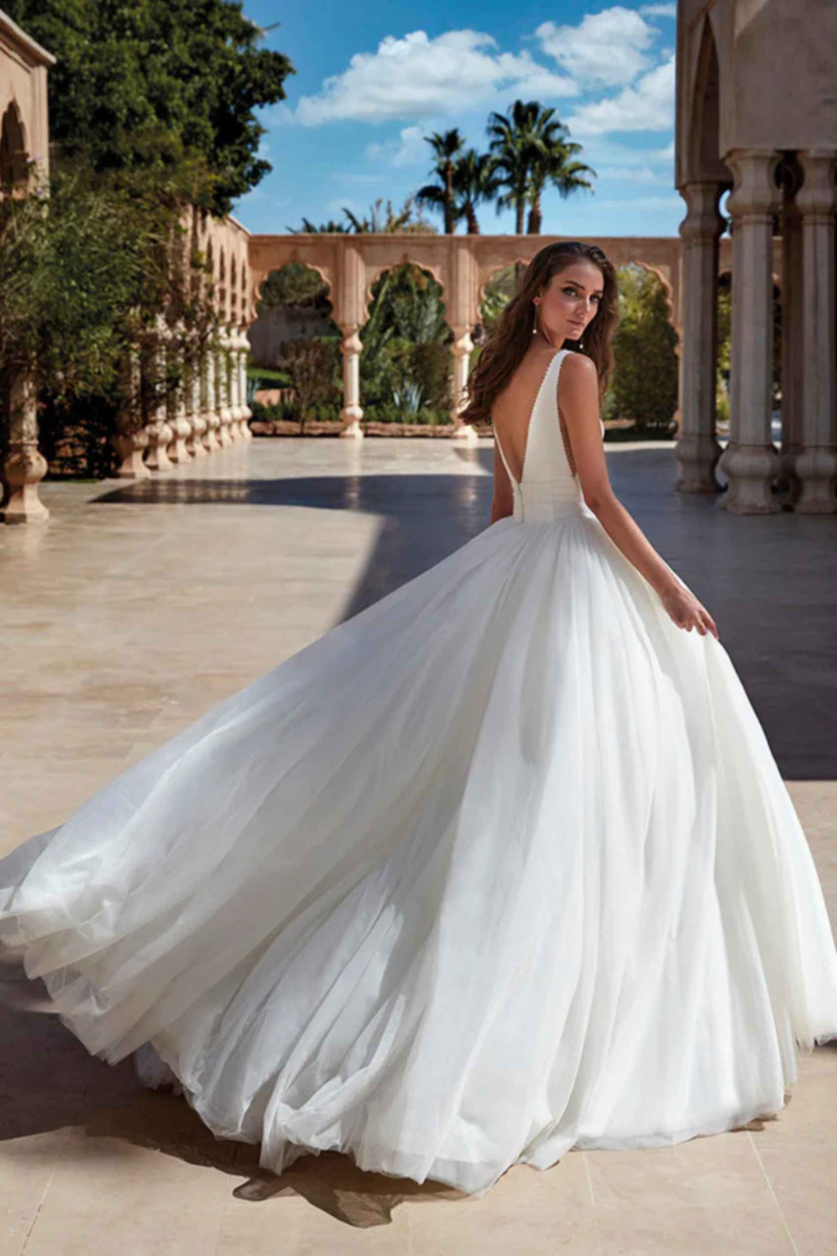 3 Elbrus by Pronovias