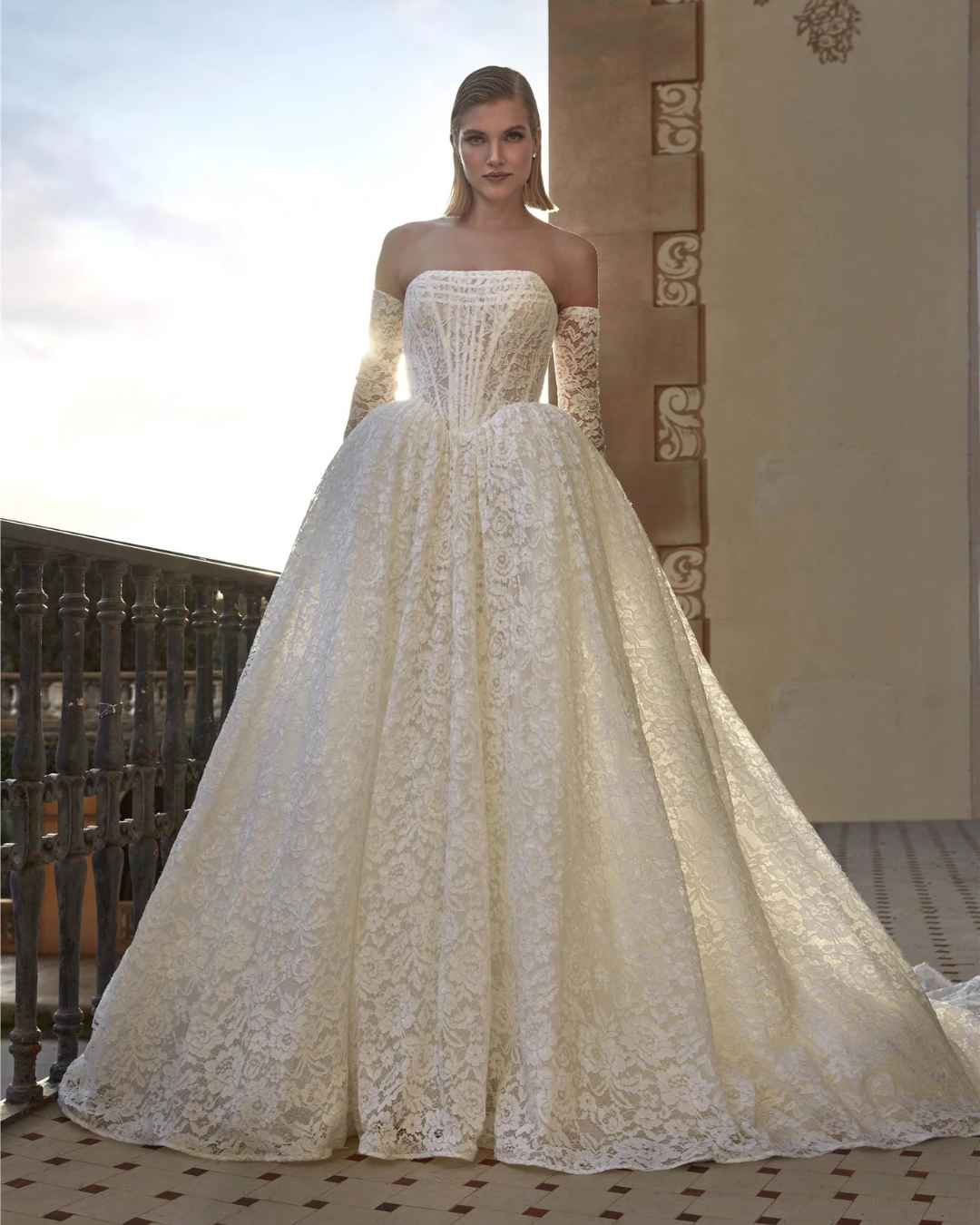 2 Beatris by Pronovias
