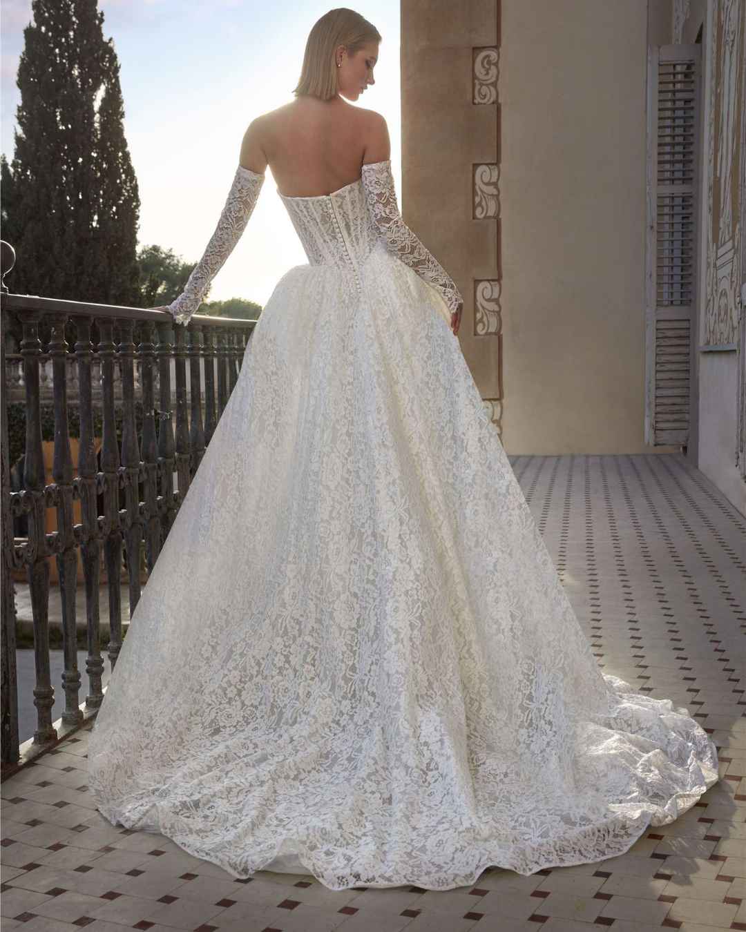 3 Beatris by Pronovias